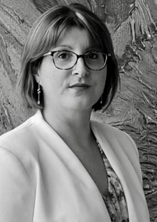 Valérie Lucas (Dame Valérie)