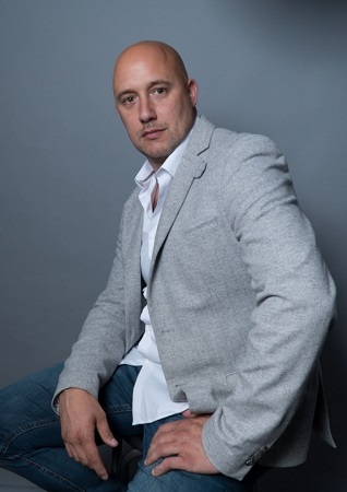 Olivier Lorent (Vernon Taylor)